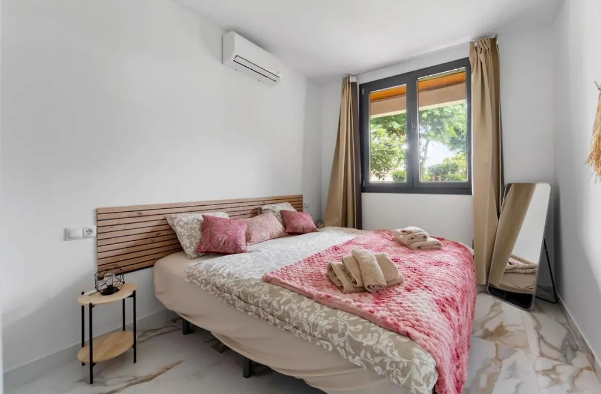 Casa Rosa At Green Parrot Apartments At Carihuela Torremolinos
