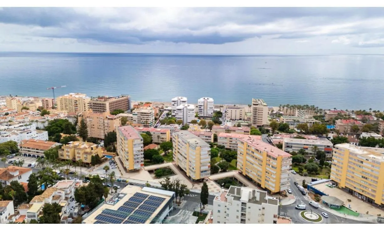 Casa Rosa At Green Parrot Apartments At Carihuela Torremolinos 0*,